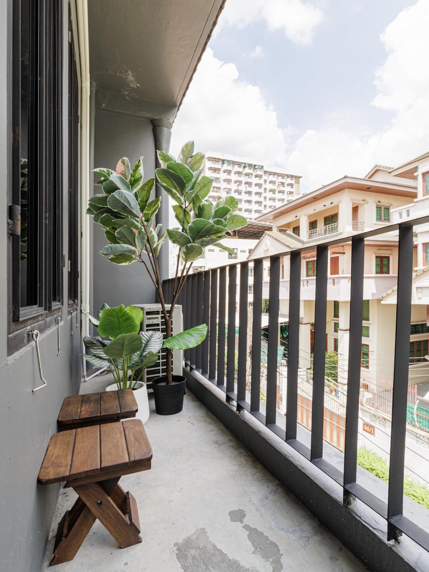 Wabisabi Bangkok 3 Min To Train Station 호텔 외부 사진