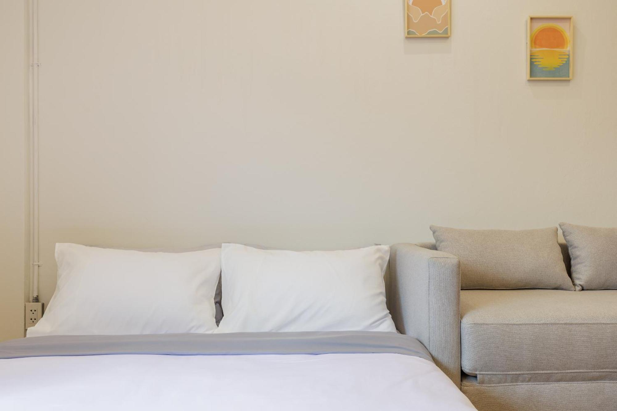 Wabisabi Bangkok 3 Min To Train Station 호텔 외부 사진